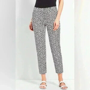 Talbots Black & White Cheetah Animal Print Slim Crop Pants in Size 6 Petite.